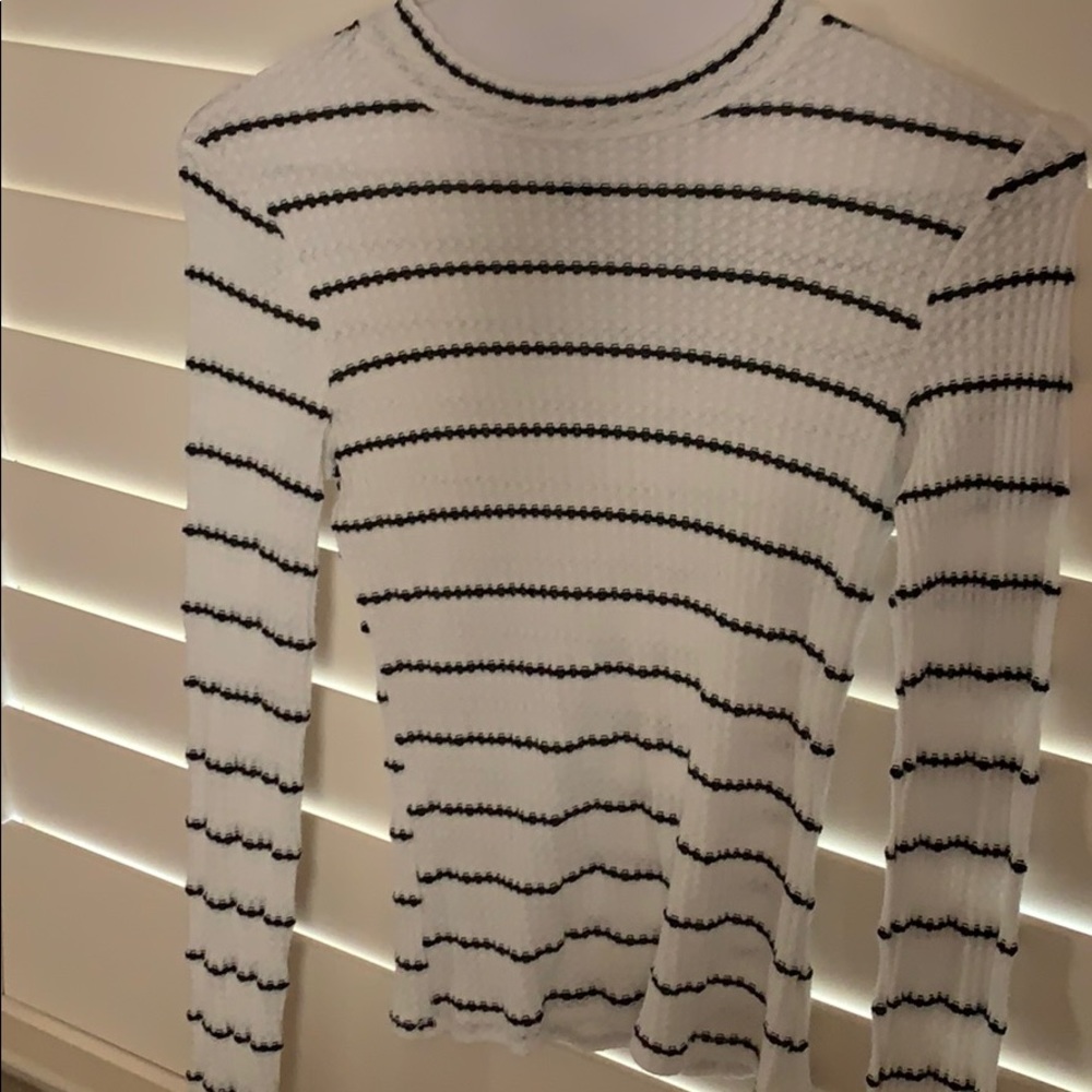 Long sleeve tight tee